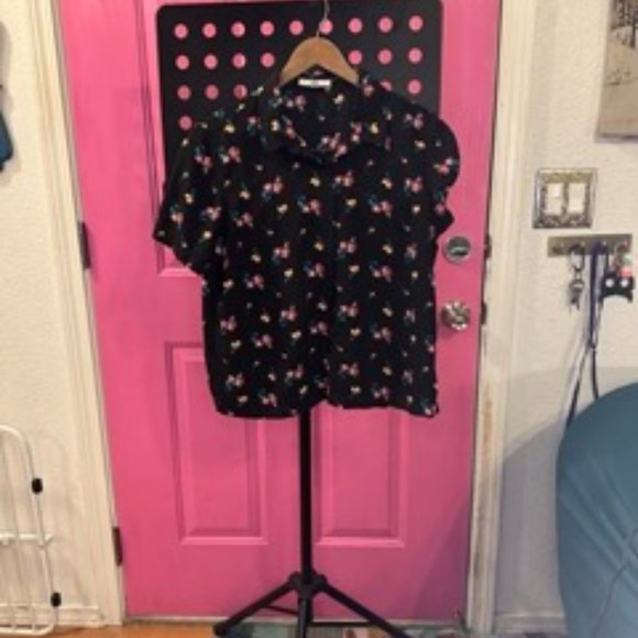 Van's- Black with pink and yellow roses, super soft cotton. - Picture 4 of 4